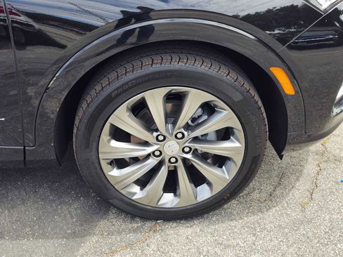 New 2026 Buick Envista Avenir FWD image 9