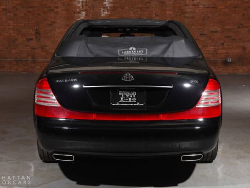 Used 2009 Maybach 62 S RWD image 4