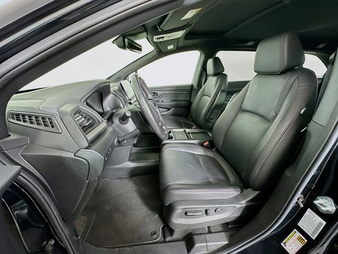 Used 2025 Honda Odyssey Sport-L image 13