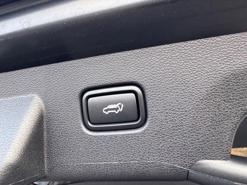 Used 2026 Kia Sportage EX w/ EX Panorama Roof Package image 9