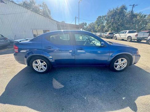 Used 2010 Dodge Avenger R/T image 7