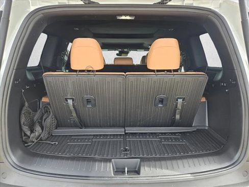 Used 2025 Hyundai Santa Fe Limited FWD image 6
