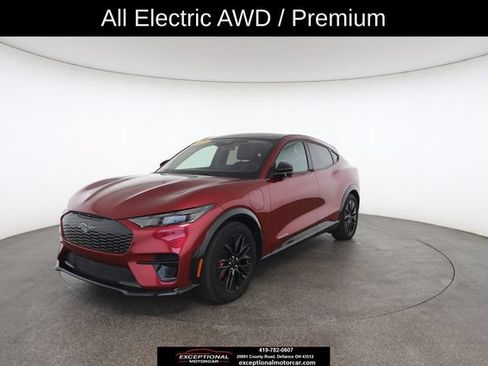 Used 2025 Ford Mustang Mach-E Premium w/ Sport Appearance Package AWD/4WD image 2