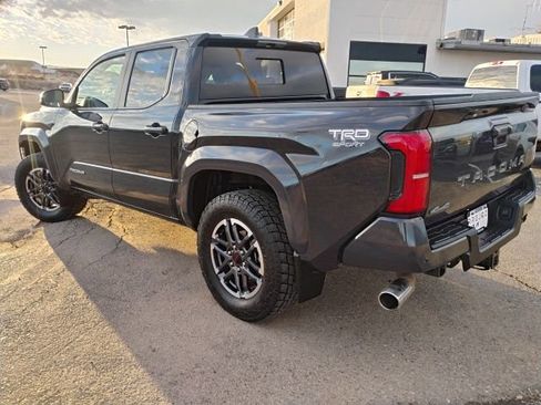 Used 2024 Toyota Tacoma TRD Sport w/ TRD Sport Upgrade Package AWD/4WD image 3