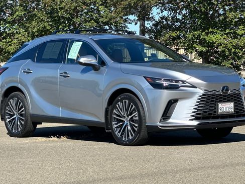 Used 2023 Lexus RX 350 Premium Plus w/ Cold Area Package FWD image 5
