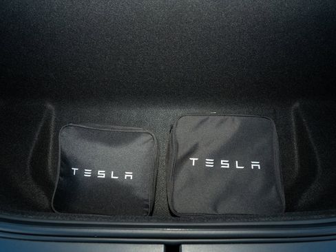 Used 2022 Tesla Model X Long Range image 30