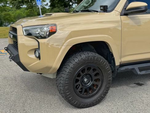 Used 2016 Toyota 4Runner TRD Pro AWD/4WD image 47