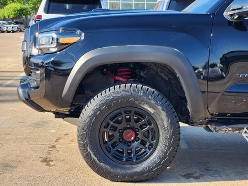 Used 2023 Toyota Tacoma TRD Pro AWD/4WD image 5