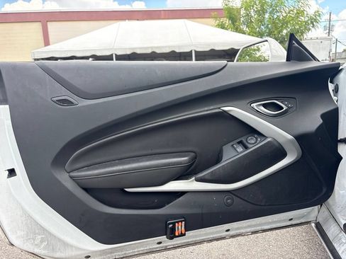 Used 2019 Chevrolet Camaro LT RWD image 10