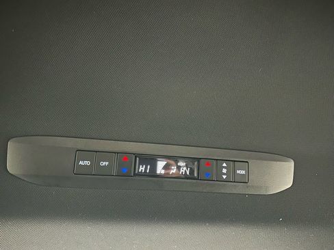 Used 2025 Toyota Sienna XSE image 50