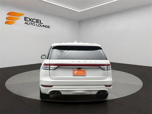 Used 2021 Lincoln Aviator Reserve w/ Equipment Group 210A image 4