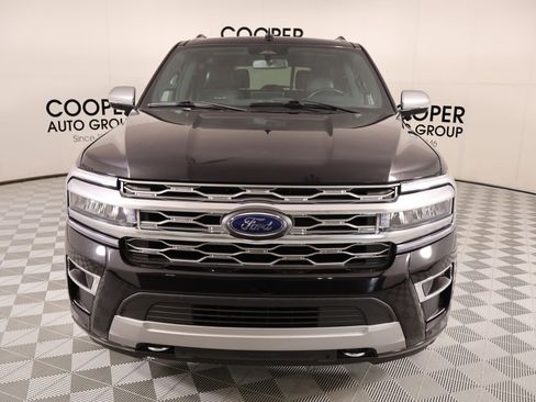 Used 2024 Ford Expedition Platinum AWD/4WD image 9