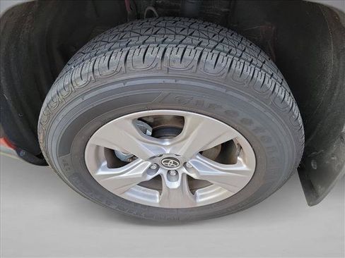 Used 2025 Toyota RAV4 XLE w/ Convenience Package FWD image 9