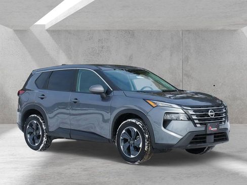 Used 2025 Nissan Rogue SV AWD/4WD image 1