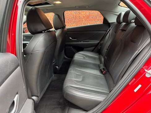 Used 2023 Hyundai Elantra Limited w/ Preferred Accessory Package image 24