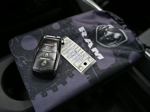 Used 2022 RAM 1500 Big Horn AWD/4WD image 27