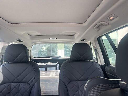 Used 2024 BMW X7 xDrive40i w/ Parking Assistance Package image 9