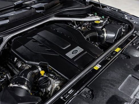 Used 2023 Land Rover Range Rover SE image 46