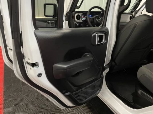 Used 2025 Jeep Wrangler Unlimited Sport S 4xe AWD/4WD image 40
