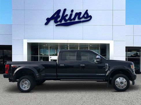 Used 2021 Ford F450 Platinum w/ FX4 Off-Road Package image 1