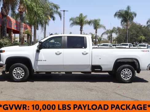 Used 2025 Chevrolet Silverado 2500 LT w/ Safety Package AWD/4WD image 5