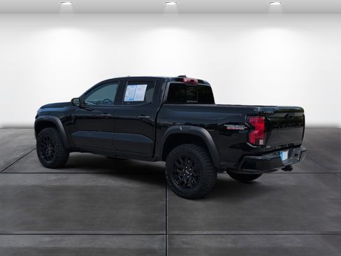 Used 2024 Chevrolet Colorado Trail Boss w/ Advanced Trailering Package AWD/4WD image 3