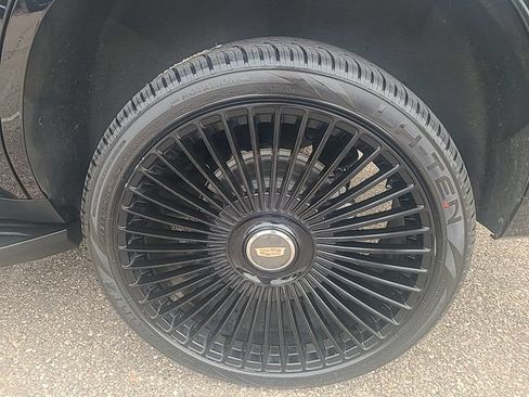 Used 2024 Cadillac Escalade Premium Luxury w/ LPO, Floor Liner Package AWD/4WD image 29