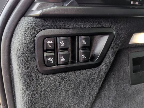 Used 2020 BMW X7 xDrive40i w/ Parking Assistance Package AWD/4WD image 44