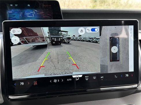 Certified 2025 Ford Expedition Active image 16