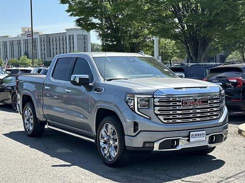 Used 2025 GMC Sierra 1500 Denali AWD/4WD image 1