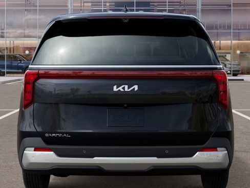 New 2026 Kia Carnival FWD image 13