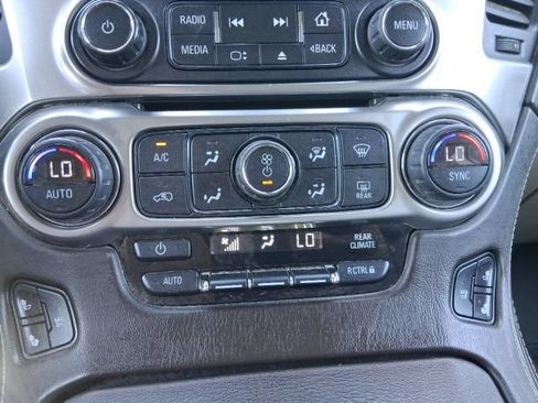 Used 2015 Chevrolet Tahoe LTZ AWD/4WD image 36