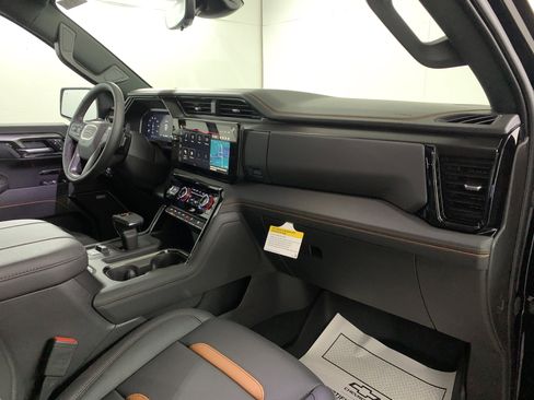 New 2026 GMC Sierra 1500 AT4 w/ Technology Package image 37