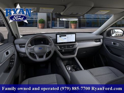 New 2026 Ford Explorer Active RWD image 9