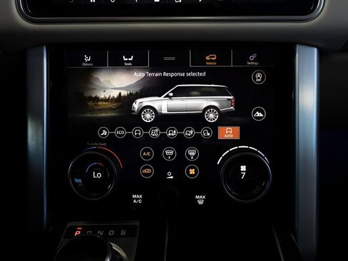 Used 2019 Land Rover Range Rover Long Wheelbase Supercharged AWD/4WD image 29