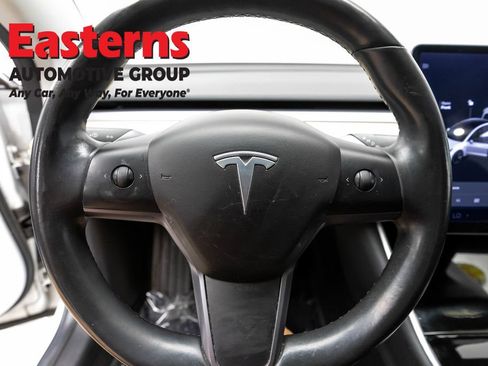 Used 2018 Tesla Model 3 Long Range RWD image 10
