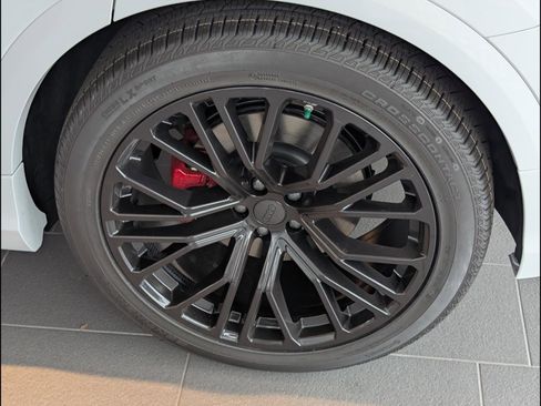 New 2026 Audi SQ8 Prestige image 17