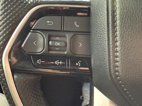 Used 2024 Toyota Tundra Platinum image 19