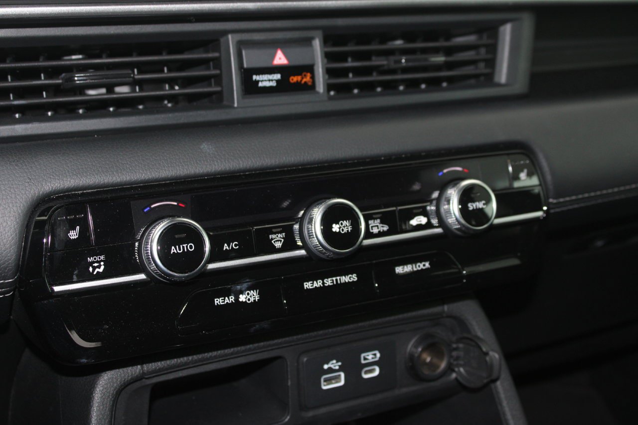 Used 2023 Honda Pilot EX-L image 16