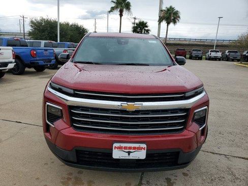 New 2026 Chevrolet Traverse LT w/ Driver Confidence Package image 2