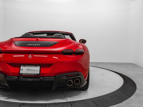 Certified 2025 Ferrari Roma Base image 56