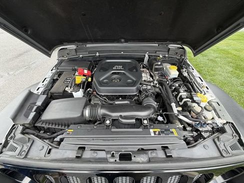 Used 2022 Jeep Wrangler Unlimited Sport AWD/4WD image 14