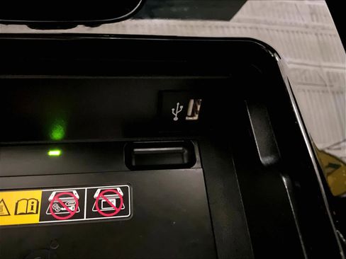 Used 2024 Toyota bZ4X XLE w/ Weather Package image 27