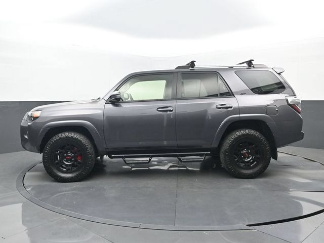 Used 2021 Toyota 4Runner SR5 AWD/4WD image 22