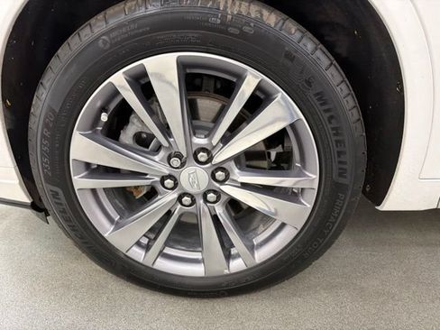 Used 2024 Cadillac XT6 Premium Luxury AWD/4WD image 32