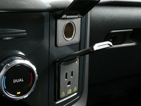 Used 2023 Ford F150 XLT w/ Equipment Group 302A High image 18