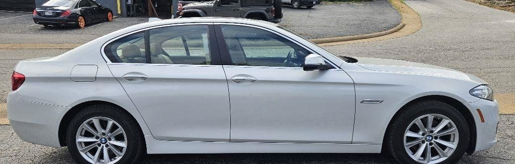 Used 2015 BMW 528i xDrive Sedan AWD/4WD image 2