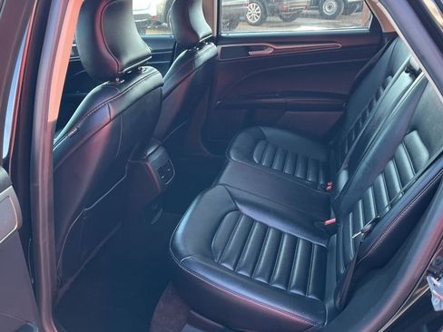 Used 2019 Ford Fusion SEL FWD image 13