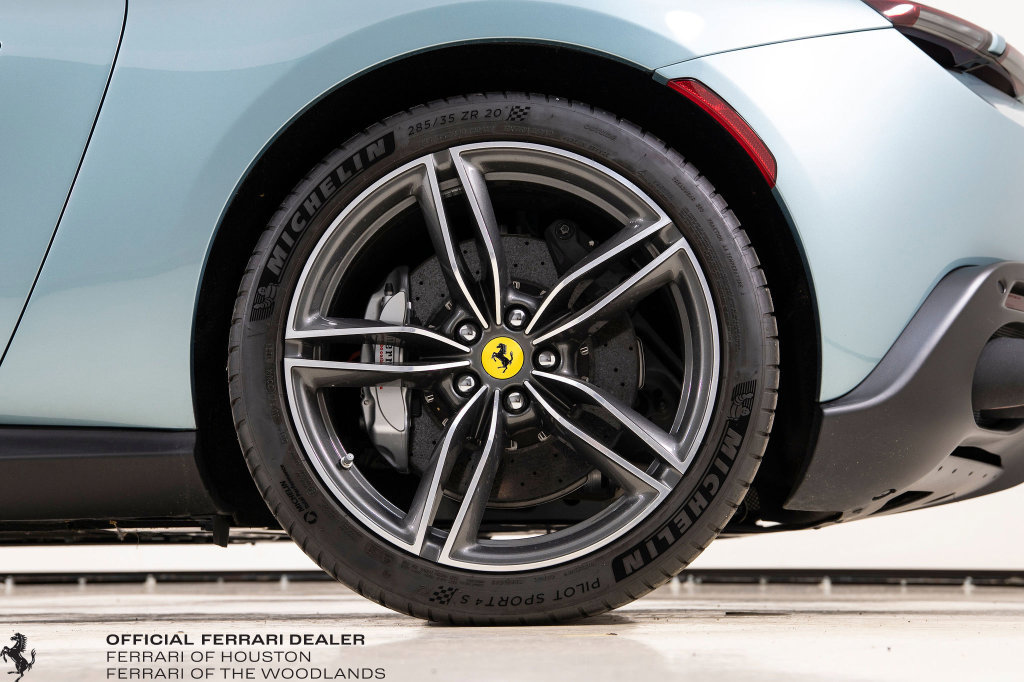 Certified 2024 Ferrari Roma Spider RWD image 19