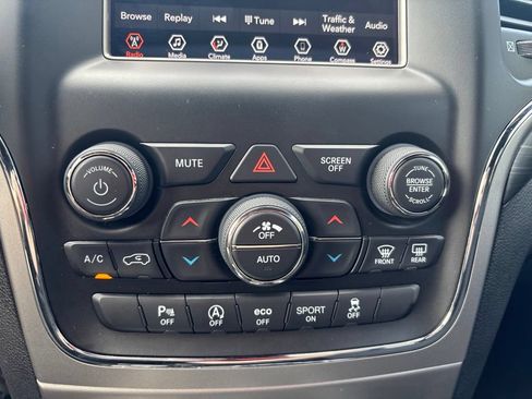 Used 2019 Jeep Grand Cherokee Laredo AWD/4WD image 26